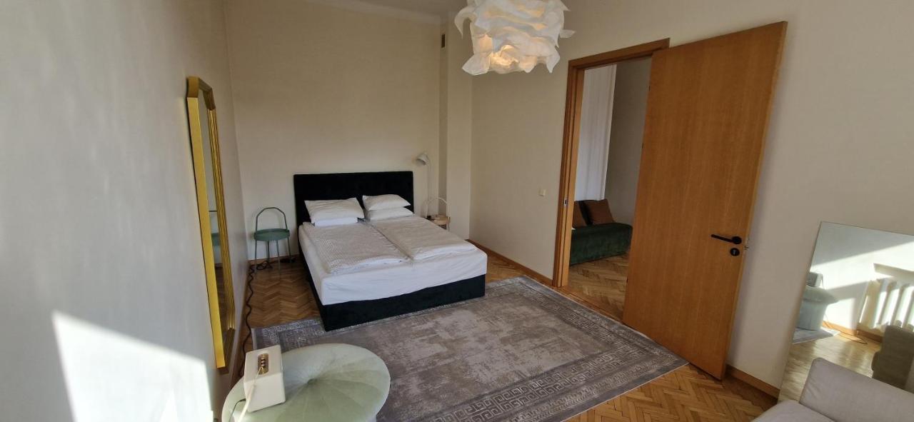 Tyzen39&38 Luxury Apartment Vilnius Luaran gambar